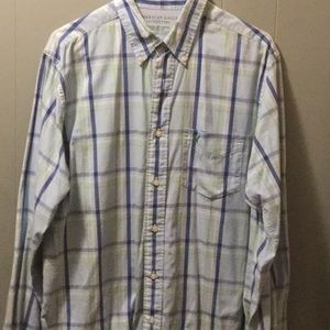 American Eagle men’s long sleeve shirt